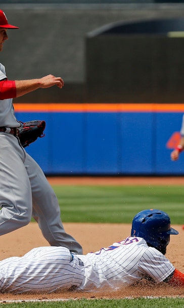 Rosenthal is late covering first, allows Mets' walk-off infield single